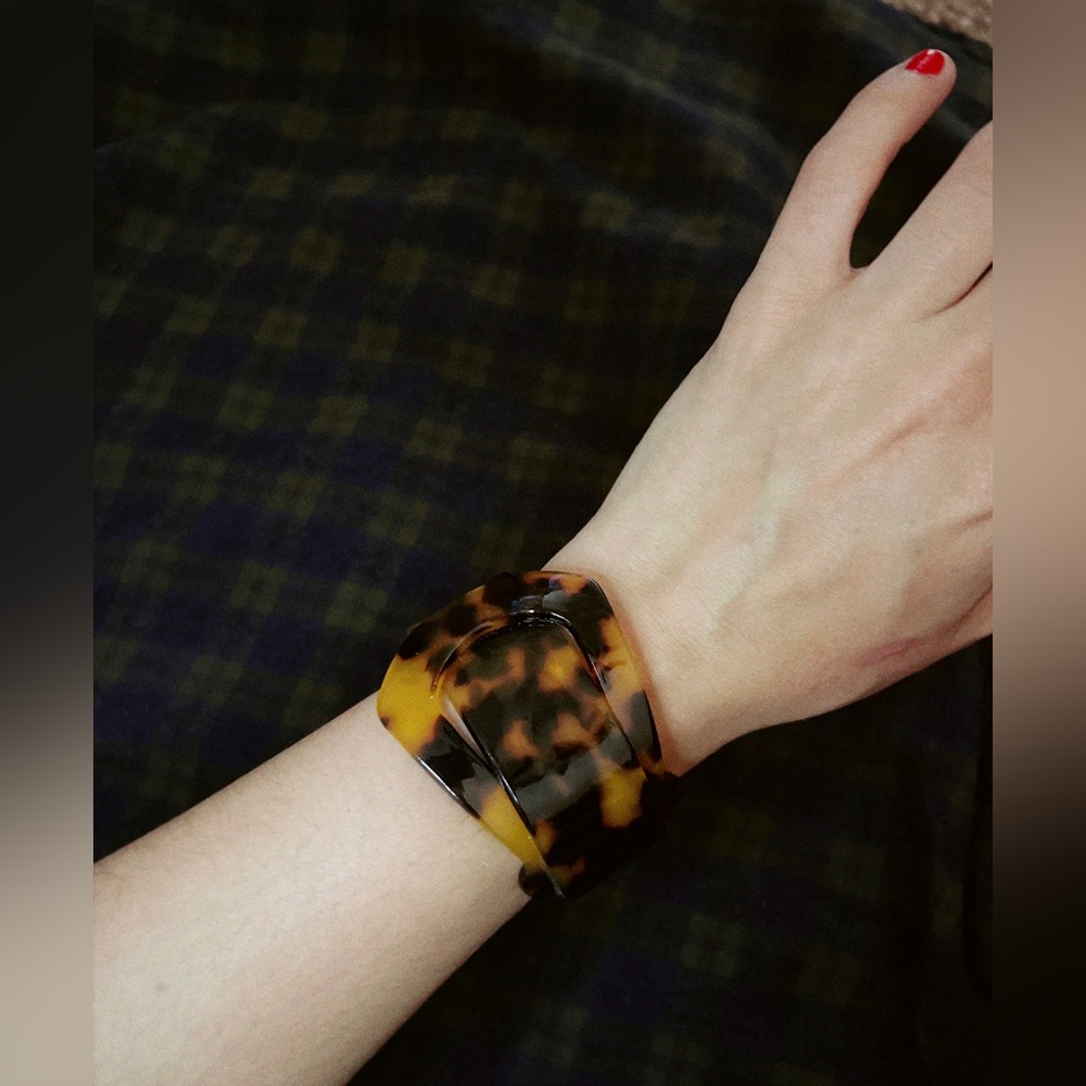 Tortoise shell bracelet - Picture 4 of 4